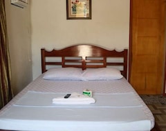 Hotel Replica Manor (Siquijor, Filipinas)