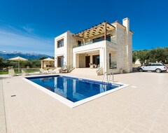 Hotel Rodi Luxury Stone Villa (Kalives, Greece)