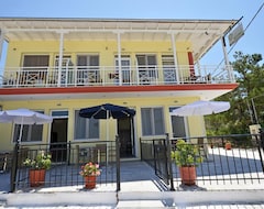 Hotel Studio Lazaridi (Skala Rachoni, Greece)