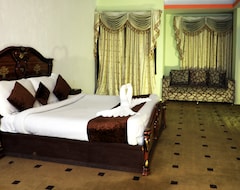 Khách sạn The Royal Grand (Manali, Ấn Độ)