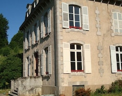 Otel La Belle Maison (Eymoutiers, Fransa)