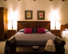 Bed & Breakfast Casa de las Orquídeas (Antigua Guatemala, Guatemala)