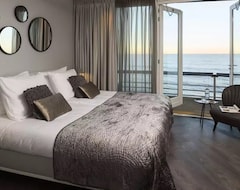 Khách sạn De Pier Suites (The Hague, Hà Lan)