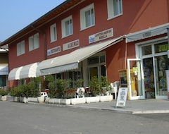 Khách sạn San Tomio (Malo, Ý)
