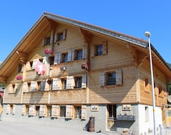 Otel Les Promenades En Montagne (Château-d'Oex, İsviçre)