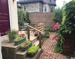 Casa/apartamento entero Garden Oasis Apartamento de 1 dormitorio en Victorian histórico, entrada privada, terraza (Filadelfia, EE. UU.)