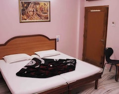 Khách sạn Gem Plaza (Jaipur, Ấn Độ)
