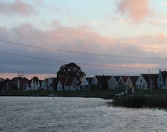 Otel Charming Cottage In The Green Dike In Durgerdam (Waterland) Near Amsterdam (Amsterdam, Hollanda)