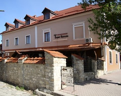 Khách sạn Taras Bulba (Kamianets-Podilskyi, Ukraina)