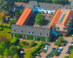 Khách sạn Hotel Clostermanns Hof (Niederkassel, Đức)