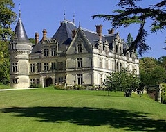 Hotel Château Hôtel de la Bourdaisière (Montlouis-sur-Loire, France)