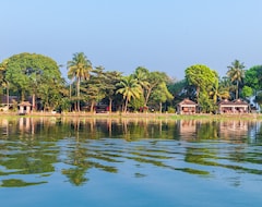 Resort Warmth Lake Haven (Alappuzha, Hindistan)