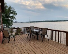 Cijela kuća/apartman Mississippi River House (East Moline, Sjedinjene Američke Države)