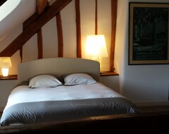 Bed & Breakfast La Grange Evasion (Nogent-le-Roi, Francuska)