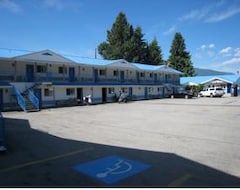 Motel Skimmerhorn Inn (Creston, Canada)