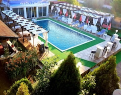 Khách sạn Complex Exotica (Lozenets, Bun-ga-ri)