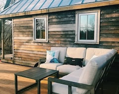 Entire House / Apartment One Of A Kind Tiny Home With In-Ground Pool And Hot Tub (Ellsworth, USA)