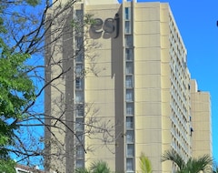 ESJ Towers Hotel (Carolina, Puerto Rico)