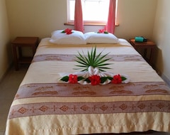 Hotel Brahma Blue Resort (Caye Caulker, Belize)