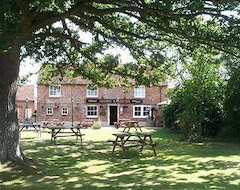Hotel The Crown And Garter (Inkpen, United Kingdom)