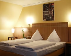Khách sạn Hotel Cult (Frankfurt, Đức)