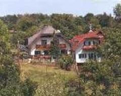 Khách sạn Haus Gertraud (Bad Gleichenberg, Áo)