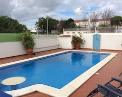 Tüm Ev/Apart Daire Al41689 Lovely 5 Bed 3 Bath House With Pool Within Walking Distance Of Beach. (Monte Gordo, Portekiz)