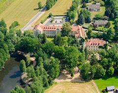 Otel Landschloss Ernestgrün (Neualbenreuth, Almanya)