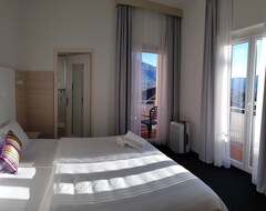 Home Hotel Locarno (Locarno, İsviçre)