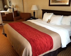 Khách sạn Quality Inn&Suites (Waterford, Hoa Kỳ)