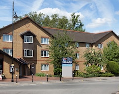 Khách sạn Travelodge Staines (Staines-upon-Thames, Vương quốc Anh)