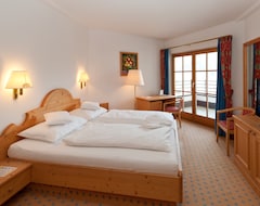 Hotel Sonne 4 Sterne Superior (Kirchberg, Austria)