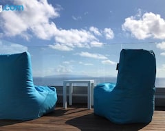 Toàn bộ căn nhà/căn hộ Luxurious Penthouse Suite Direct At Sea (Caniço, Bồ Đào Nha)