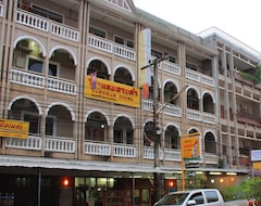 Khách sạn Lankham Hotel (Pakxé, Lào)