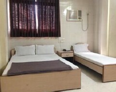 Hotel Kamla Lodge (Bombay, India)