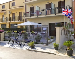 Khách sạn Le Camere del Crimiso (Castellammare del Golfo, Ý)