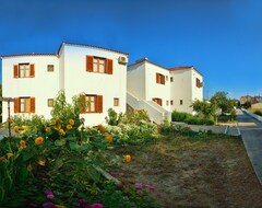 Hotel Calvinos (Kampos Marathokampos - Votsalakia, Grecia)
