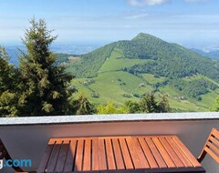 Toàn bộ căn nhà/căn hộ Panorama 1200, In The Heart Of The San Fermo Hills (Grone, Ý)
