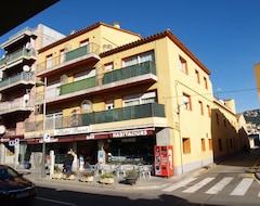 Hostal Barnes (Santa Cristina de Aro, İspanya)
