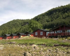 Kamp Alanı Base Camp Hamaroy (Hamarøy, Norveç)