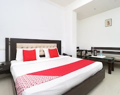 Khách sạn OYO 8627 Hotel Space (Ambala, Ấn Độ)