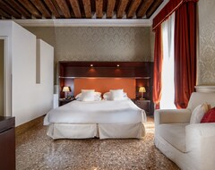 Khách sạn Hotel Ruzzini Palace (Venice, Ý)