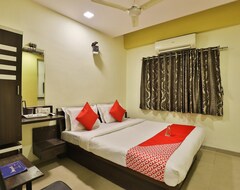 Khách sạn OYO 11491 Hotel Santro (Ahmedabad, Ấn Độ)