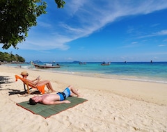 Hotel Phi Phi Relax Beach Resort (Krabi, Thailand)