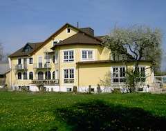 Hotel Reiterhof Altmühlsee (Gunzenhausen, Germany)
