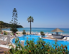Khách sạn Cala Petrosa Resort (Parghelia, Ý)
