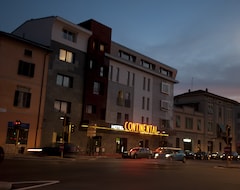 Khách sạn Hotel Continental (Cremona, Ý)