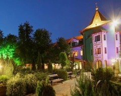 Hotel Vinski Dvor (Palić, Sırbistan)