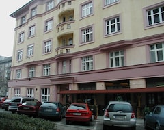 Hotel Apartmany Racianska (Bratislava, Eslovaquia)
