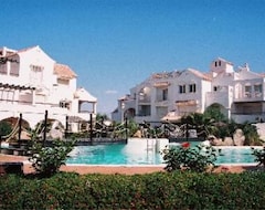 Căn hộ có phục vụ Apartamentos Golf Center Pueblo (Roquetas de Mar, Tây Ban Nha)